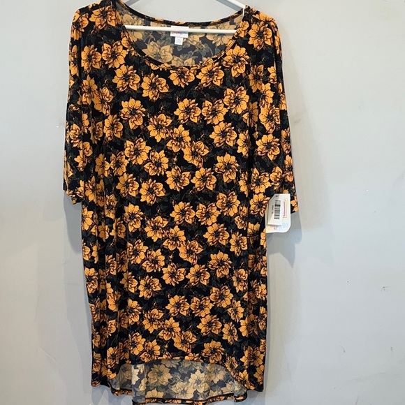 LuLaRoe Tops - LulaRoe Women’s Black and Yellow Floral Short Sleeve Irma Tunic Top Size XL NWT